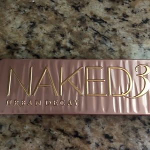 Urban decay naked 3 palette